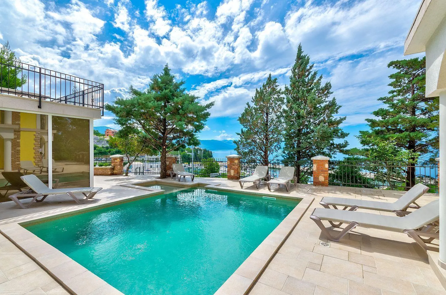 Luxuswohnung Mit Pool, Sauna, Gym Direkt Am Meer Novi Vinodolski Apartment