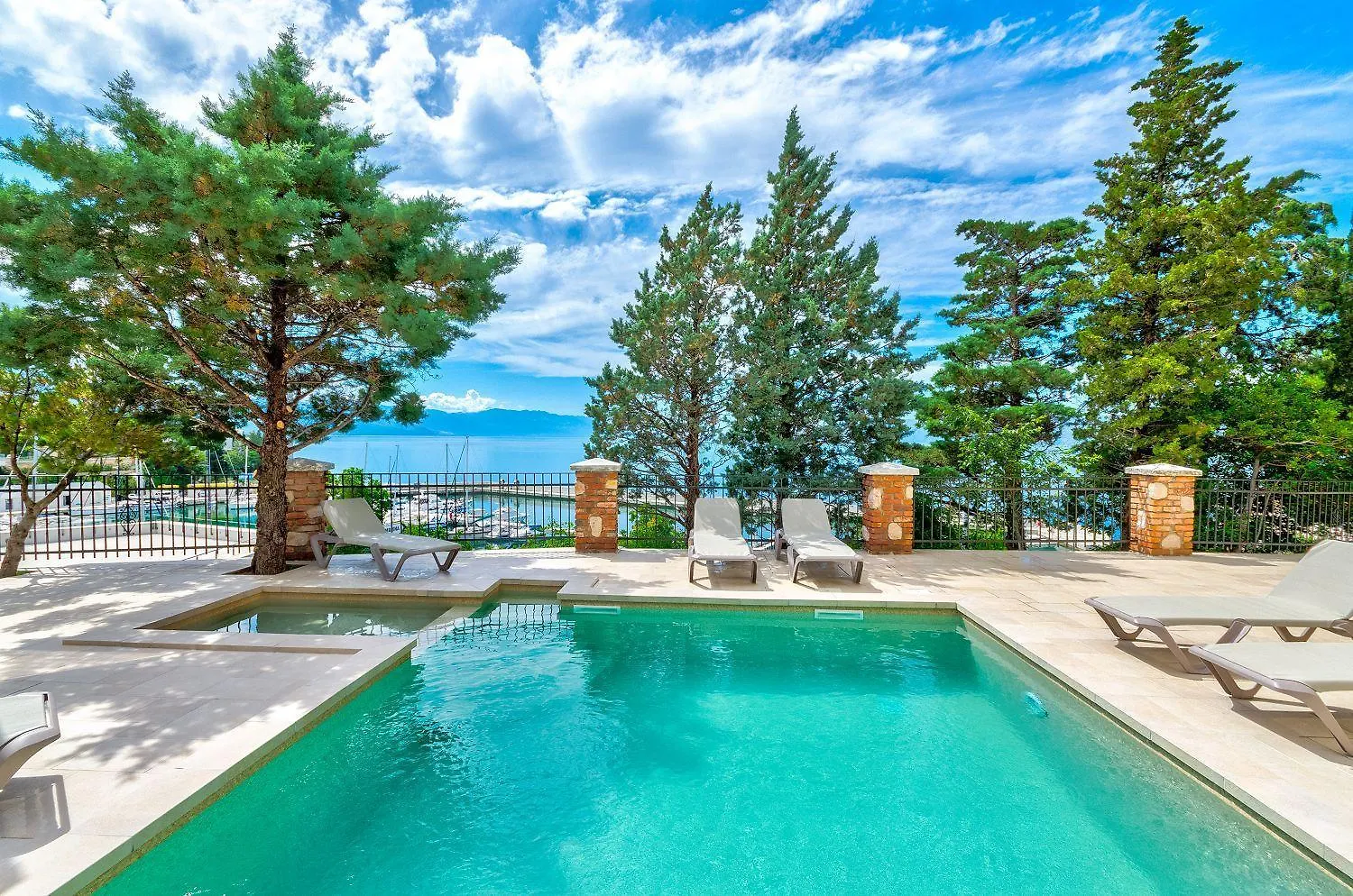 Luxuswohnung Mit Pool, Sauna, Gym Direkt Am Meer Novi Vinodolski Apartment