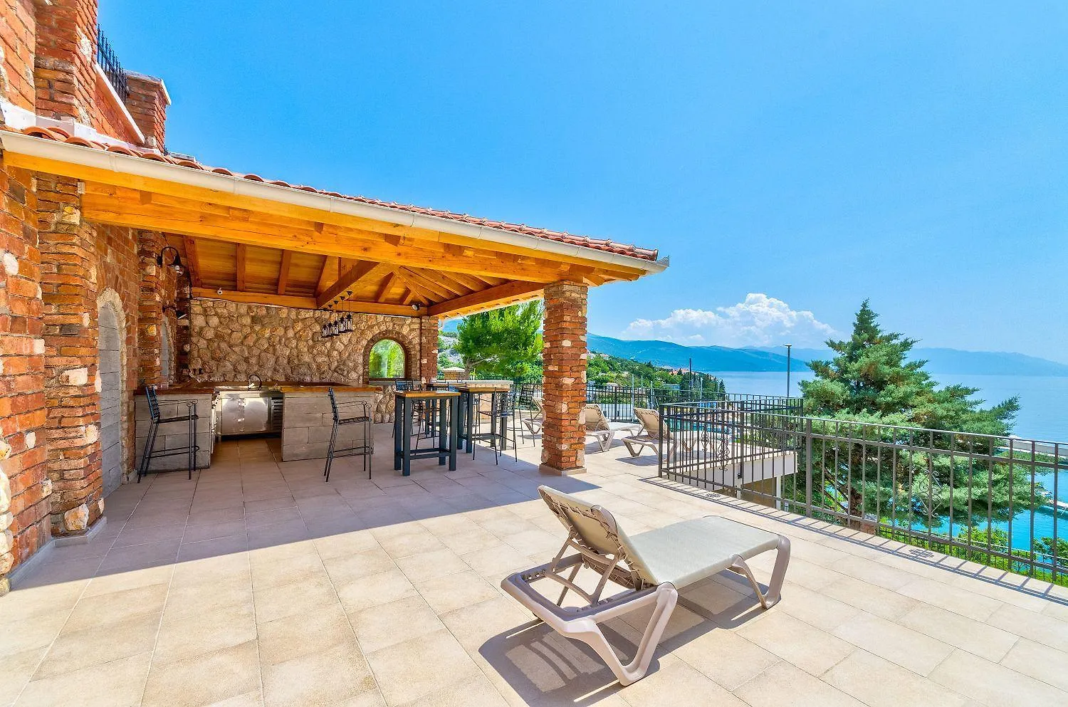 Apartment Luxuswohnung Mit Pool, Sauna, Gym Direkt Am Meer Novi Vinodolski